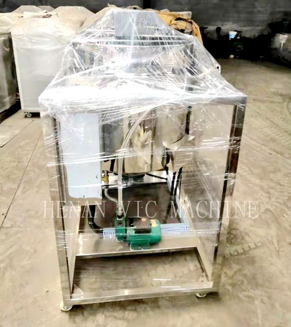 Oil refining machine